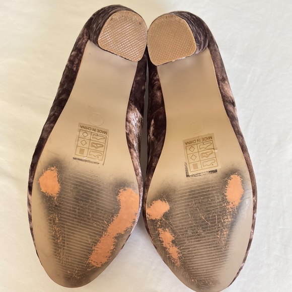 PATRIZIA By SPRING STEP Velvet Heels Block Heel Pump Lilac Size 7.5 - Picture 15 of 16